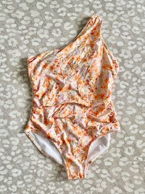 Kona Sol XL floral one shoulder one piece swimsuit